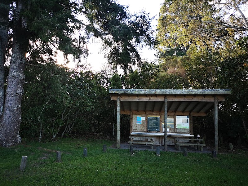 Rerewhakaaitu, Brett Road Campsite