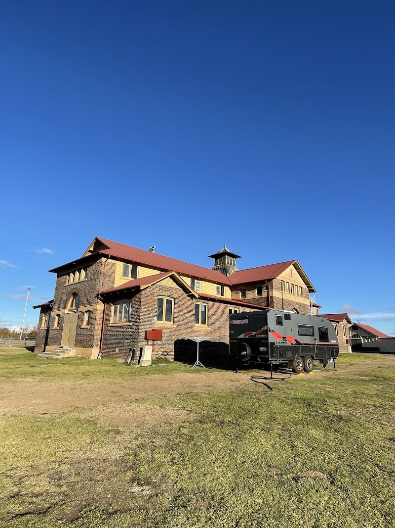 Armidale Showground Camping