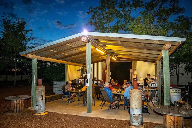 Dirranbandi Retreat & Caravan Park