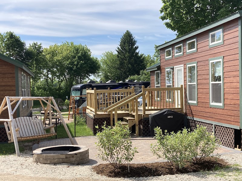 Chicago Northwest KOA Holiday