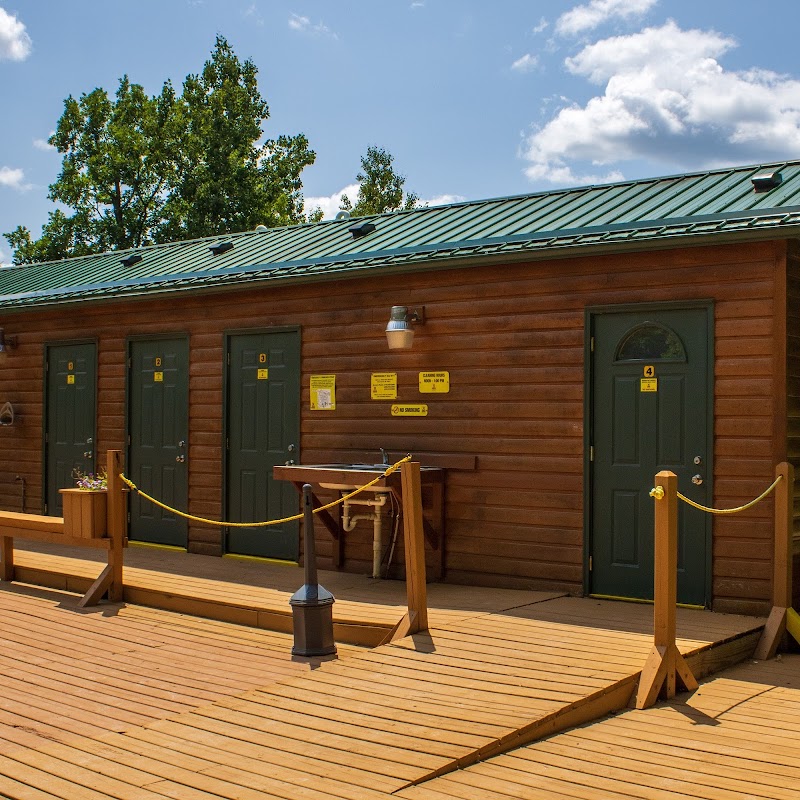 Hixton / Alma Center KOA Holiday