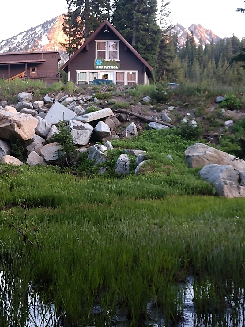 MUD LAKE CAMPGROUND（俄勒冈州）