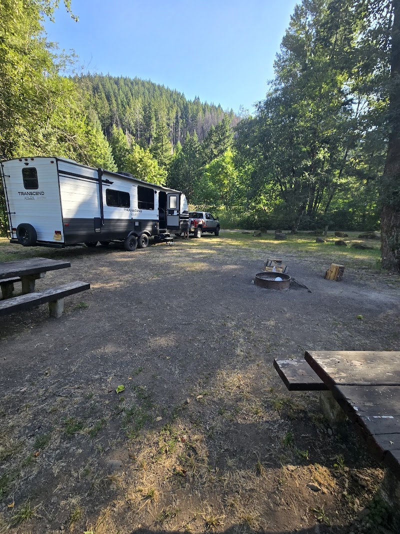 SANTIAM FLATS CAMPGROUND