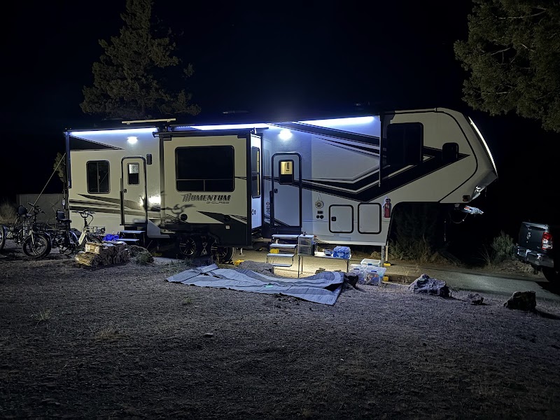 HAYSTACK CAMPGROUND (EAST SHORE)（俄勒冈州）