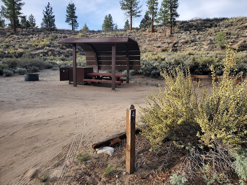 TUFF CAMPGROUND（加利福尼亚州）