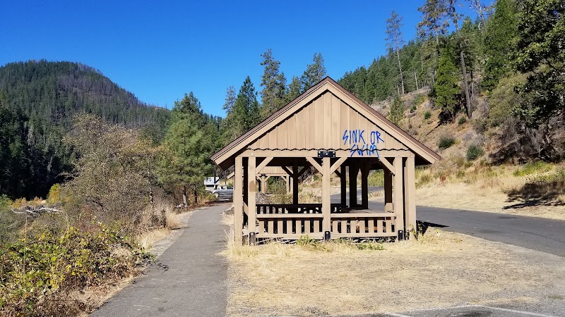 Sixmile Campground（俄勒冈州）