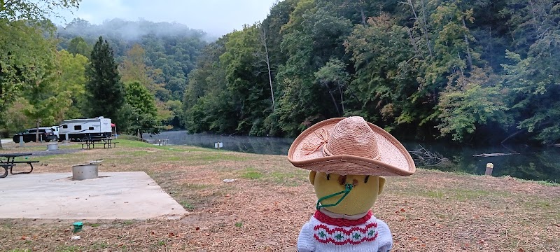 POUND RIVER CAMPGROUND (VA)（弗吉尼亚州）
