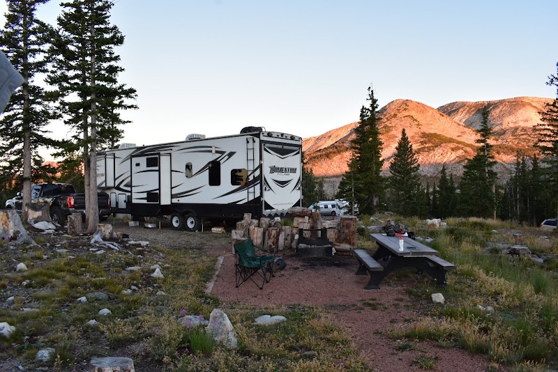 Sugarloaf Campground (WY)（怀俄明州）