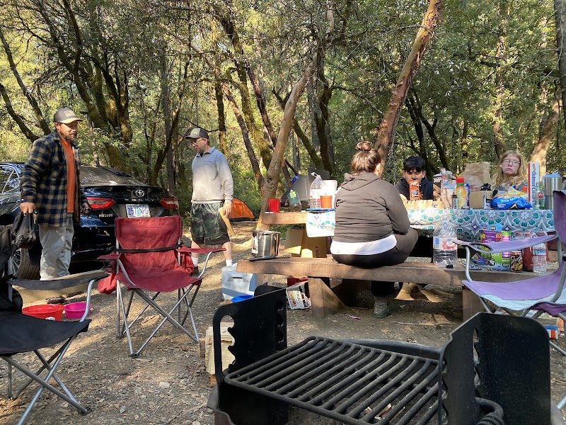GRASSY FLAT CAMPGROUND（加利福尼亚州）