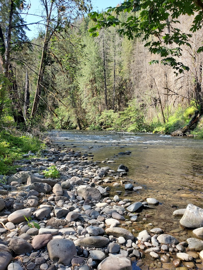 HARD ROCK CAMPGROUND（俄勒冈州）