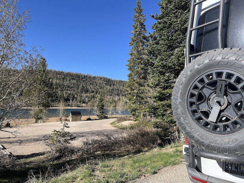 NAVAJO LAKE CAMPGROUND（犹他州）