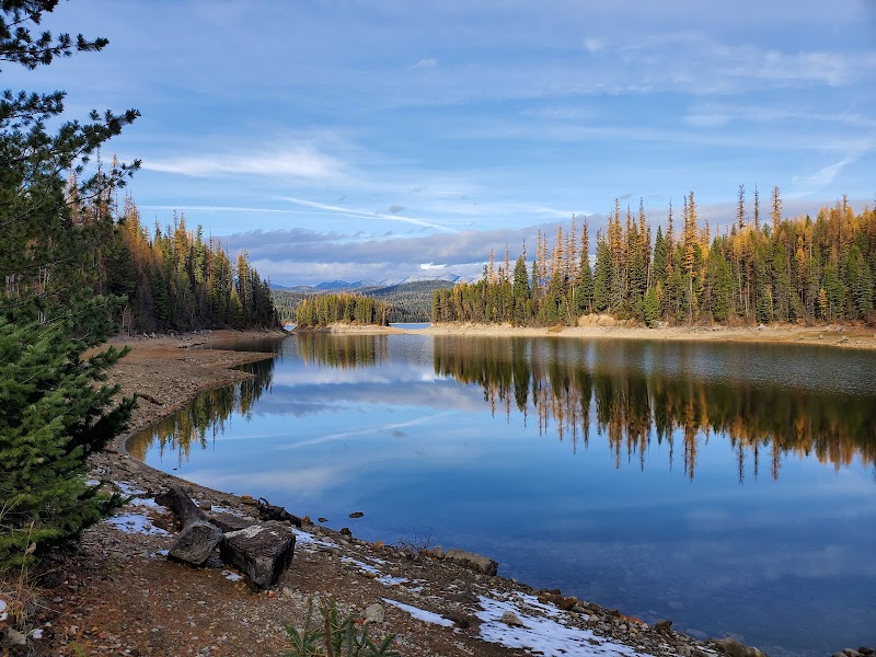 LOST JOHNNY POINT CAMPGROUND（蒙大拿州）