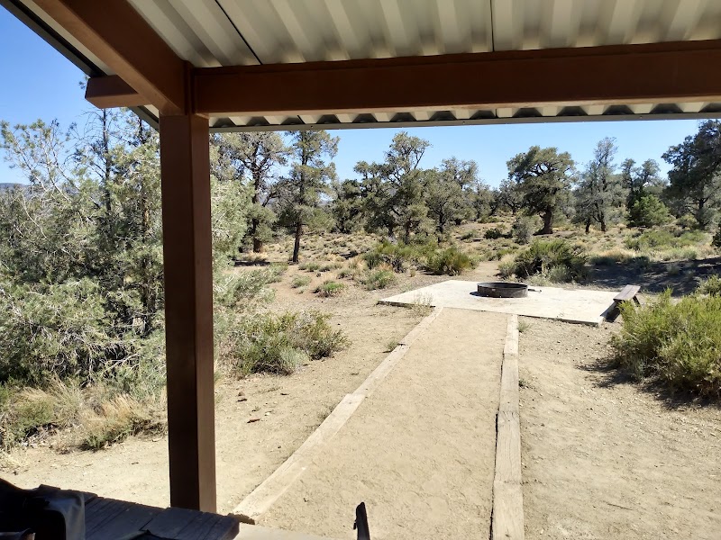 CEDAR FLAT GROUP CAMPGROUND（加利福尼亚州）