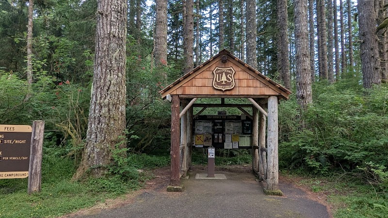 HEBO LAKE CAMPGROUND（俄勒冈州）