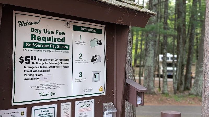 LAUREL LAKE CAMPGROUND（威斯康星州）