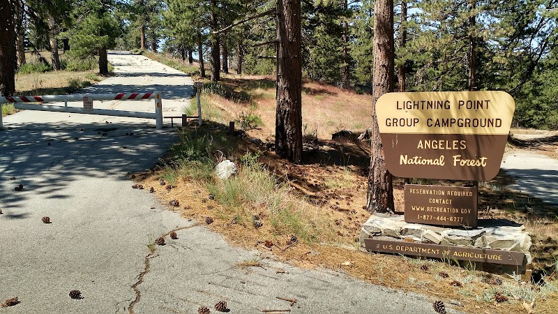 LIGHTNING POINT GROUP CAMPGROUND（加利福尼亚州）
