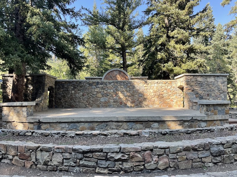 THEATER IN THE PINES（犹他州）