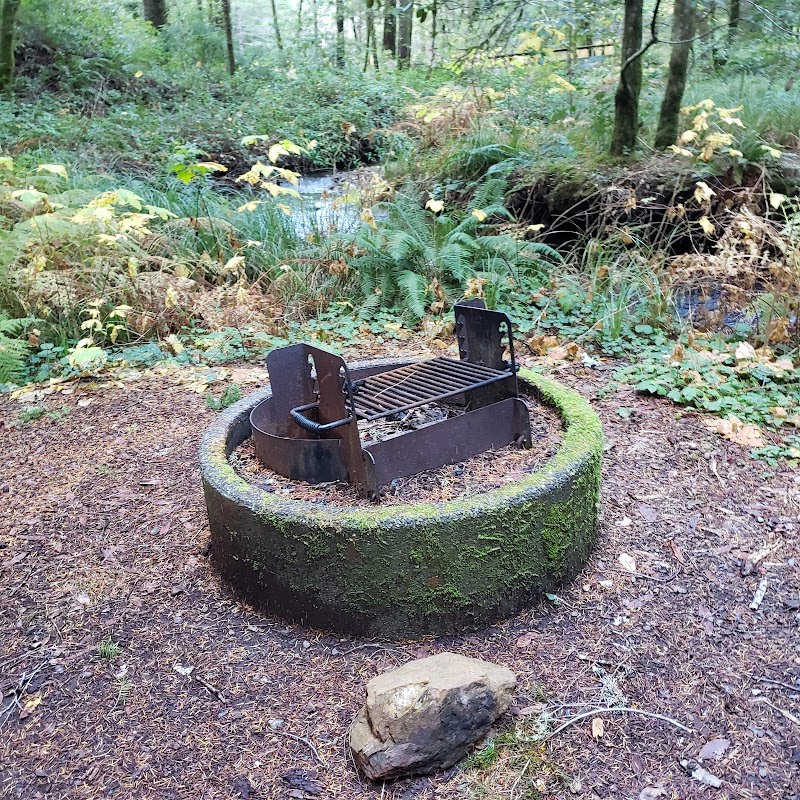 Nadelos Campground