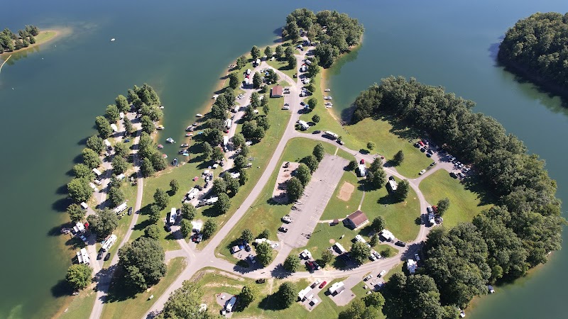 SUMMERSVILLE LAKE SHELTERS（西弗吉尼亚州）