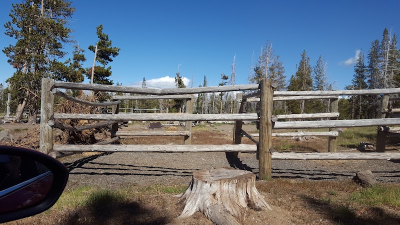 THREE CREEKS MEADOW HORSE CAMP（俄勒冈州）