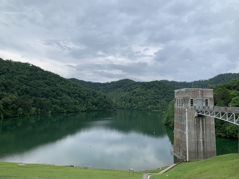 DEWEY LAKE SHELTER（肯塔基州）