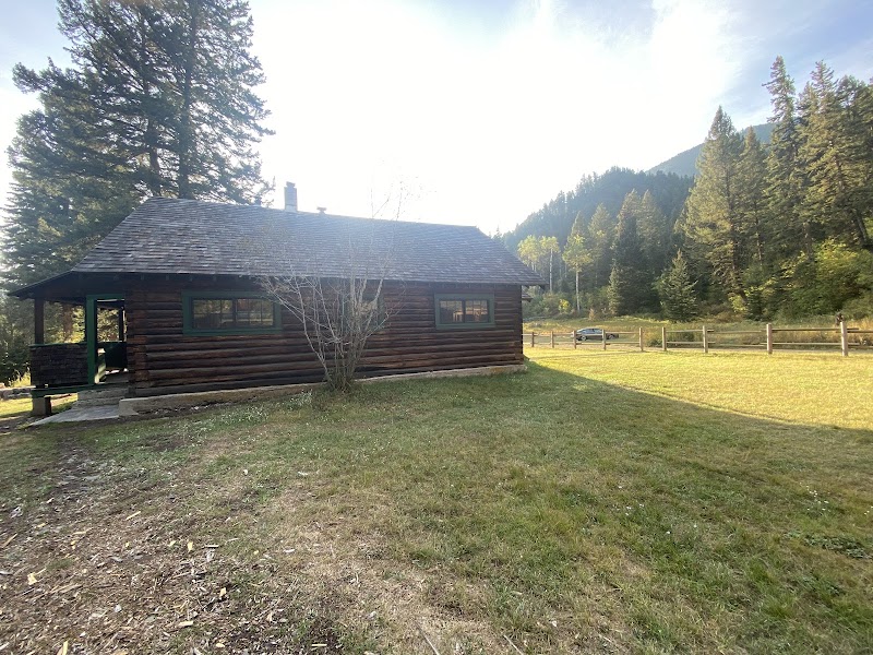BIG CREEK CABIN（蒙大拿州）