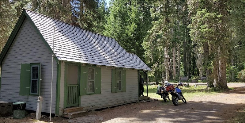 BOX CANYON GUARD STATION CABIN（俄勒冈州）