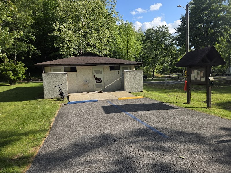 EAST LYNN LAKE SHELTERS（西弗吉尼亚州）