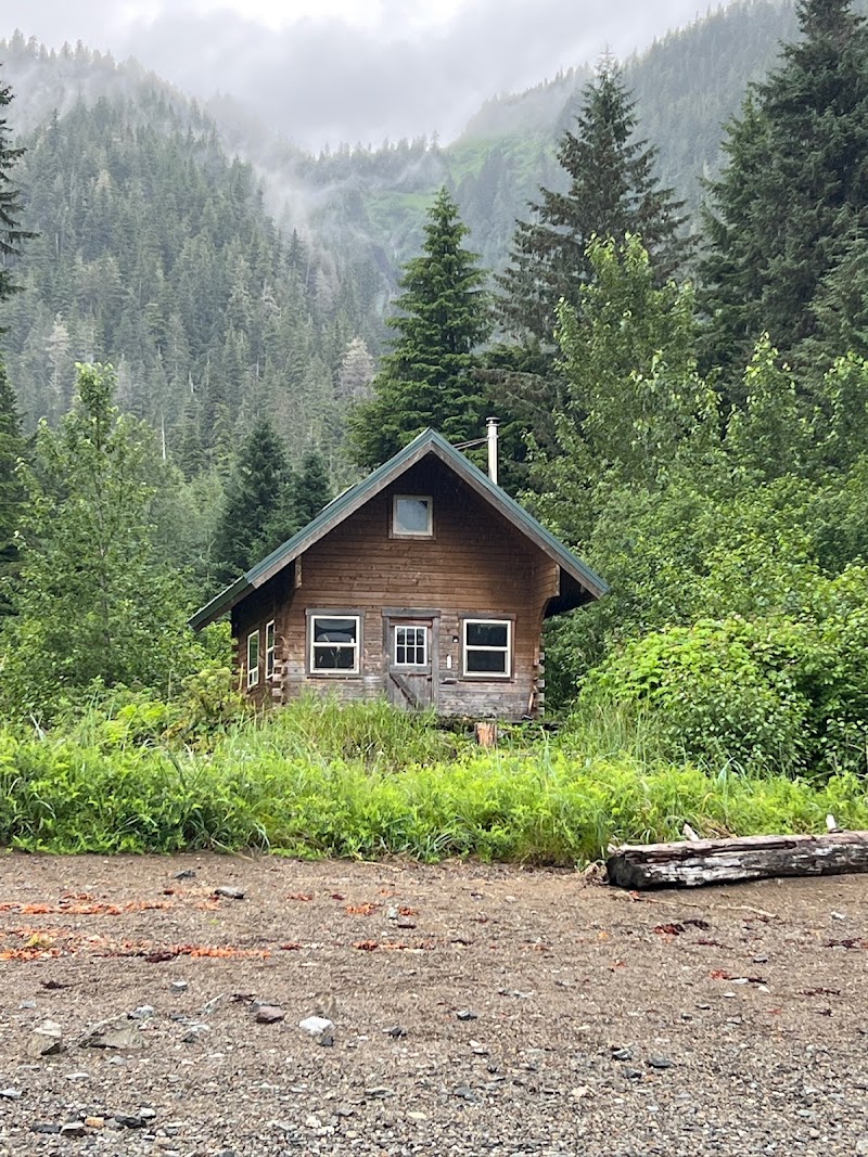 Eight Fathom Cabin（阿拉斯加州）