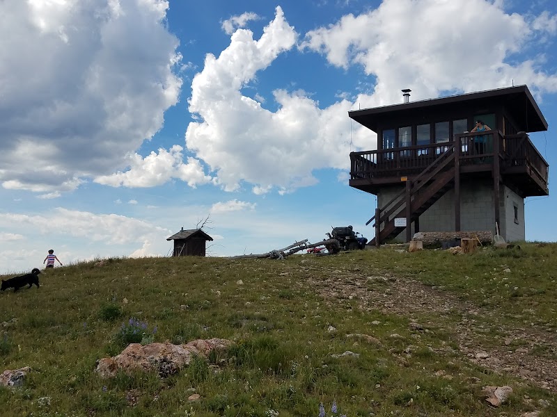 GARNET MOUNTAIN FIRE LOOKOUT（蒙大拿州）