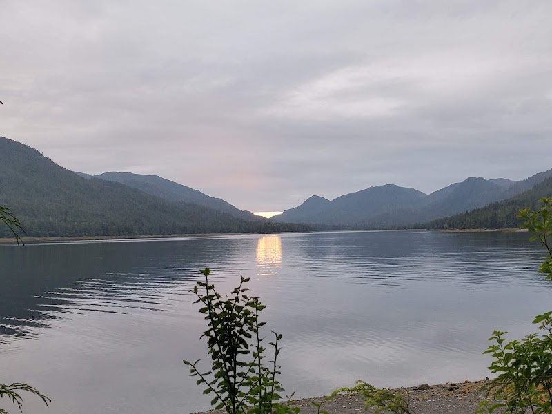HELM CREEK CABIN（阿拉斯加州）