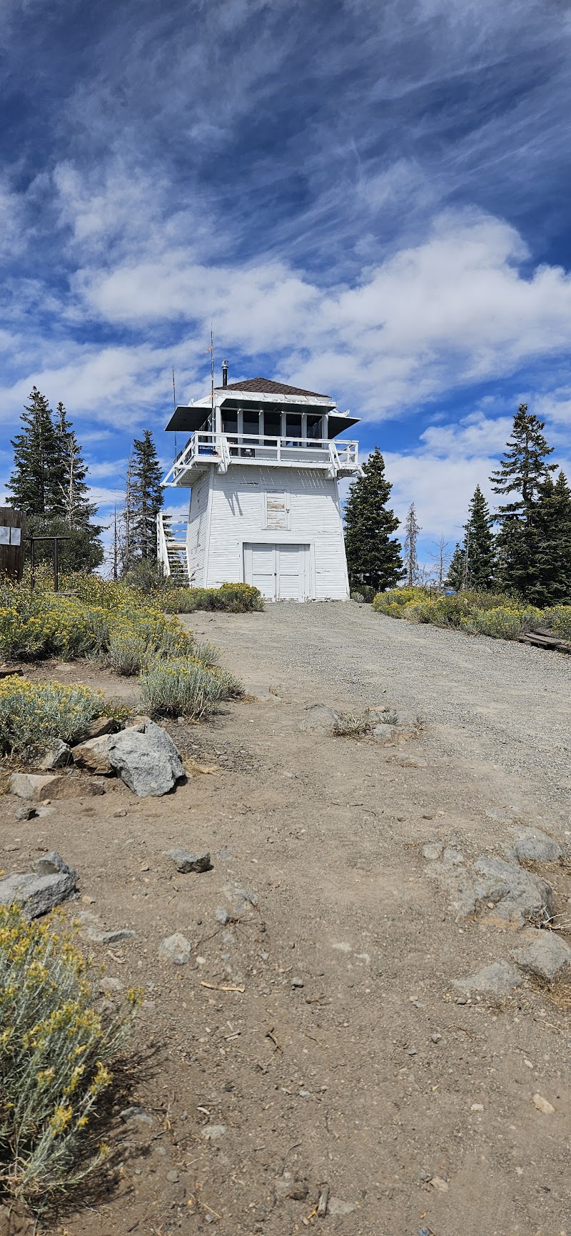 SARDINE PEAK LOOKOUT（加利福尼亚州）