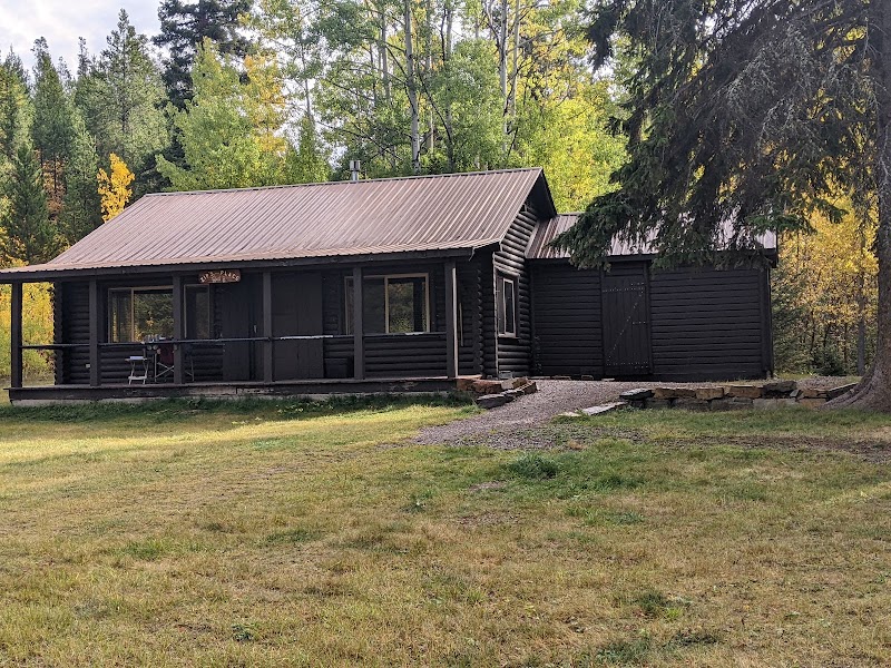 ZIPS PLACE CABIN（蒙大拿州）