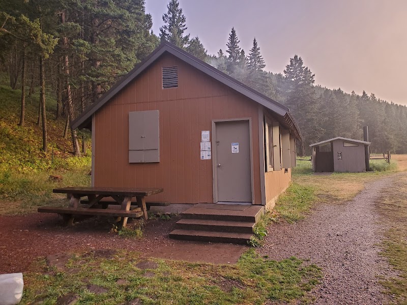 DRY WOLF CABIN（蒙大拿州）