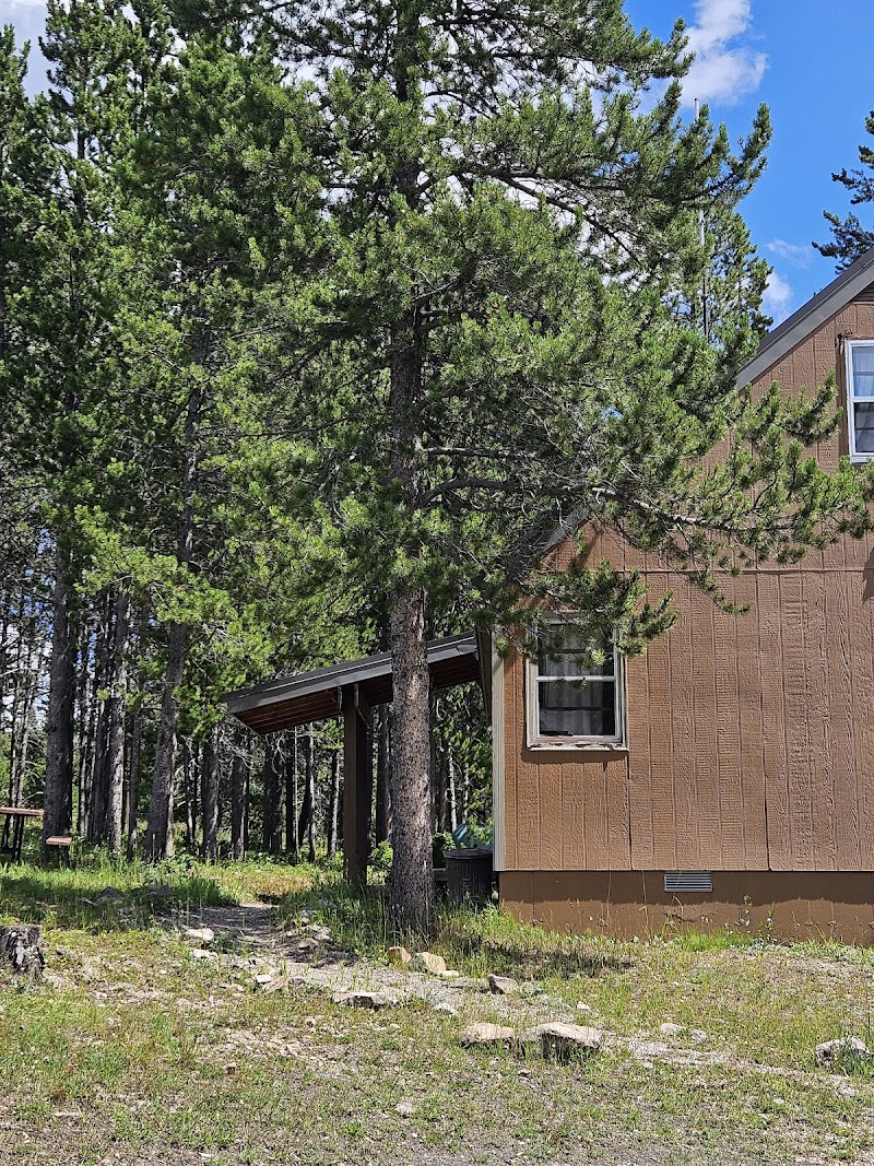 HUNTERS SPRING CABIN（蒙大拿州）