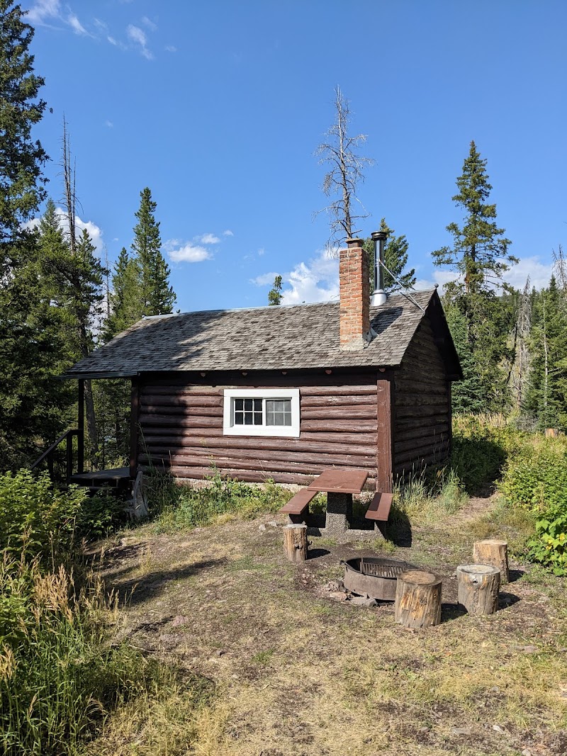 MYSTIC LAKE CABIN（蒙大拿州）