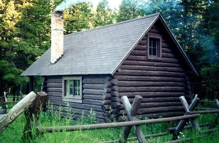 SPANISH CREEK CABIN（蒙大拿州）