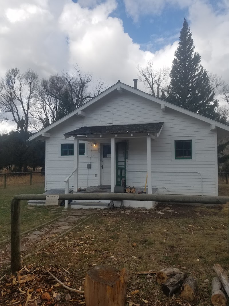 VIGILANTE CABIN（蒙大拿州）