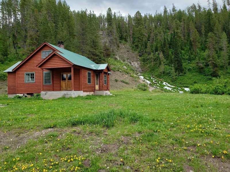 WARM RIVER CABIN（爱达荷州）
