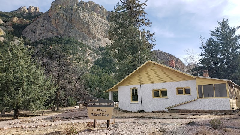 PORTAL BUNKHOUSE（亚利桑那州）