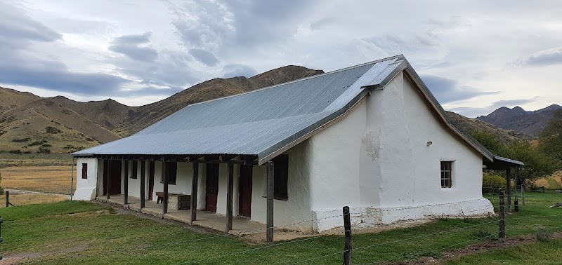 Molesworth Cob Cottage Campsite