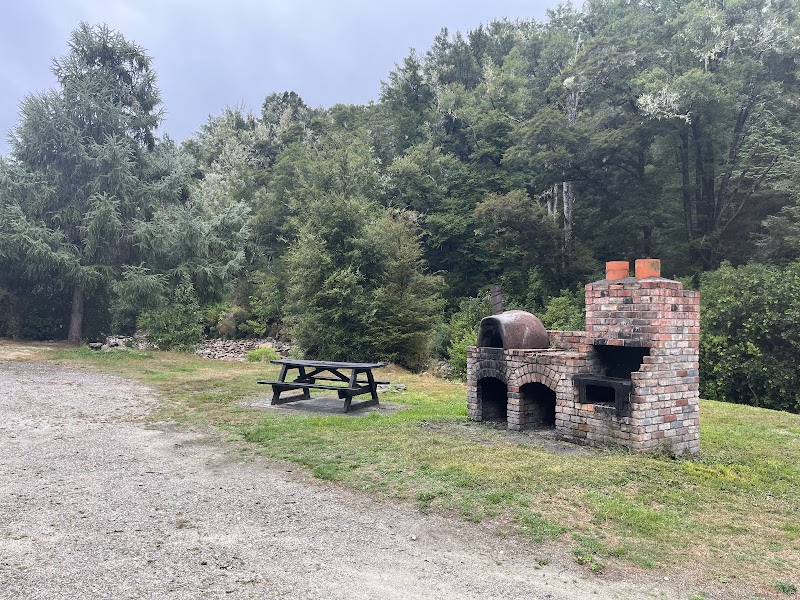 Slab Hut Creek Campsite