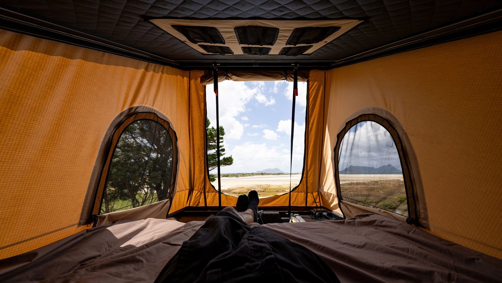 Apollo Endeavour Camper